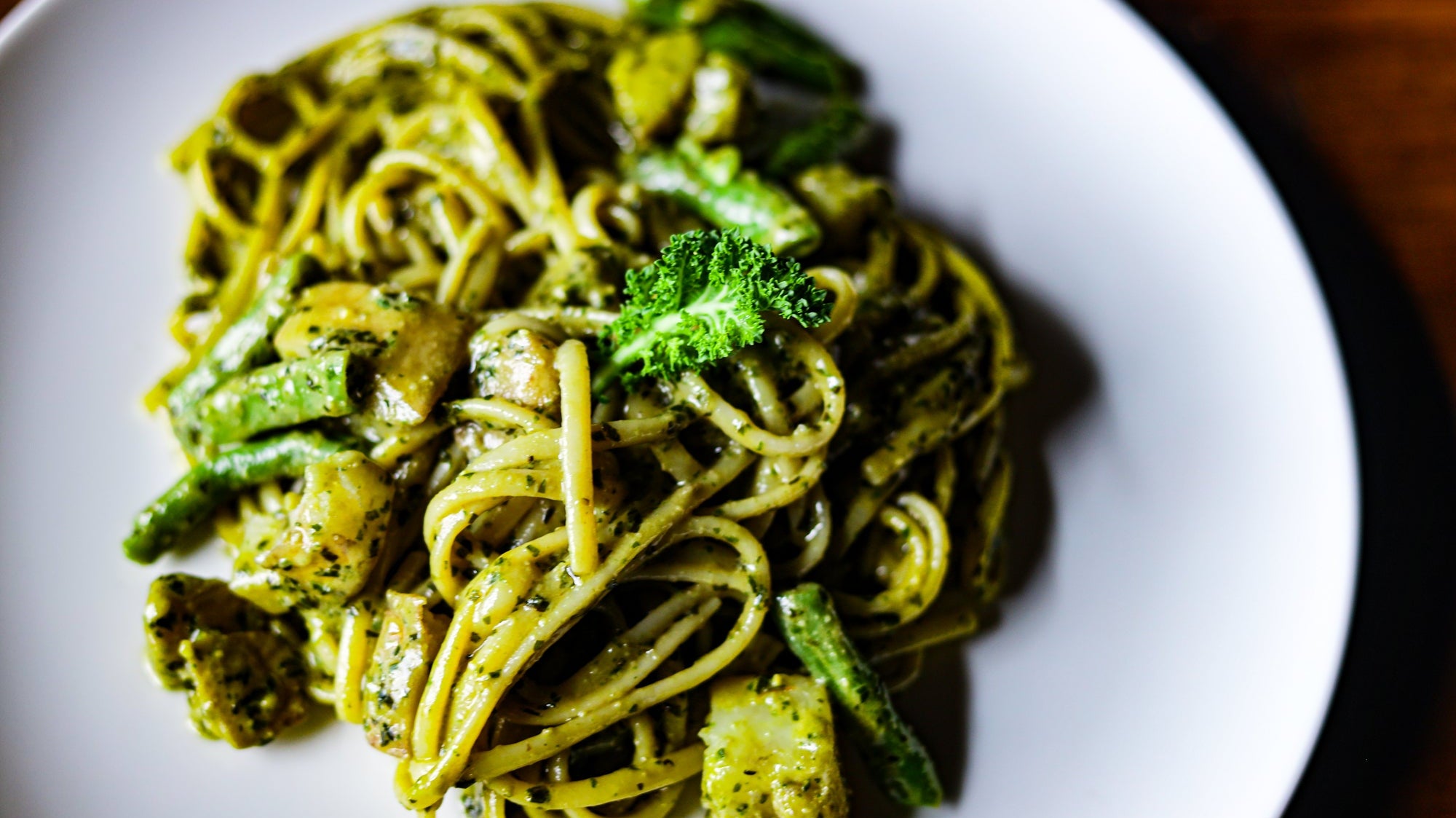 ジェノベーゼの具材といえば?バジルの香りを最大限に楽しもう!