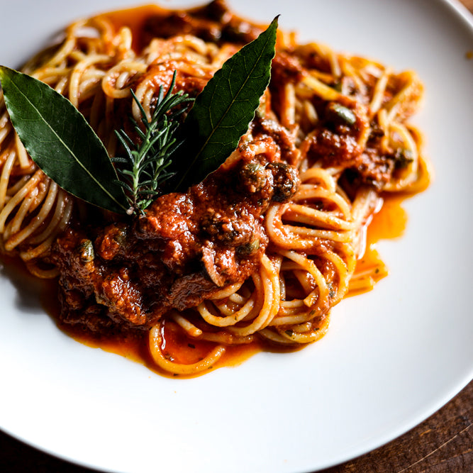 プッタネスカの意味や由来は?本格レシピの材料も公開